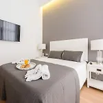 Malasaña Plaza by Madflats Collection