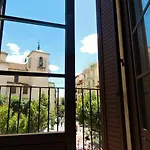 Malasaña Plaza by Madflats Collection