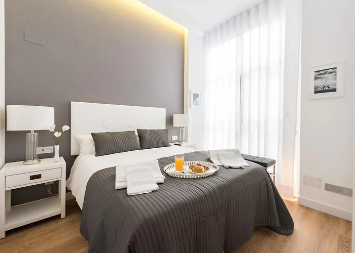 Malasaña Plaza by Madflats Collection